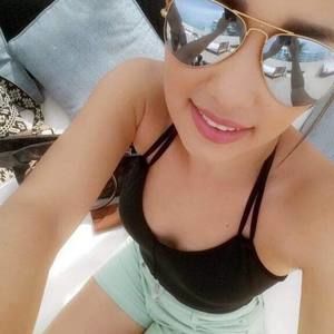 Meet your Posher, Aandrea